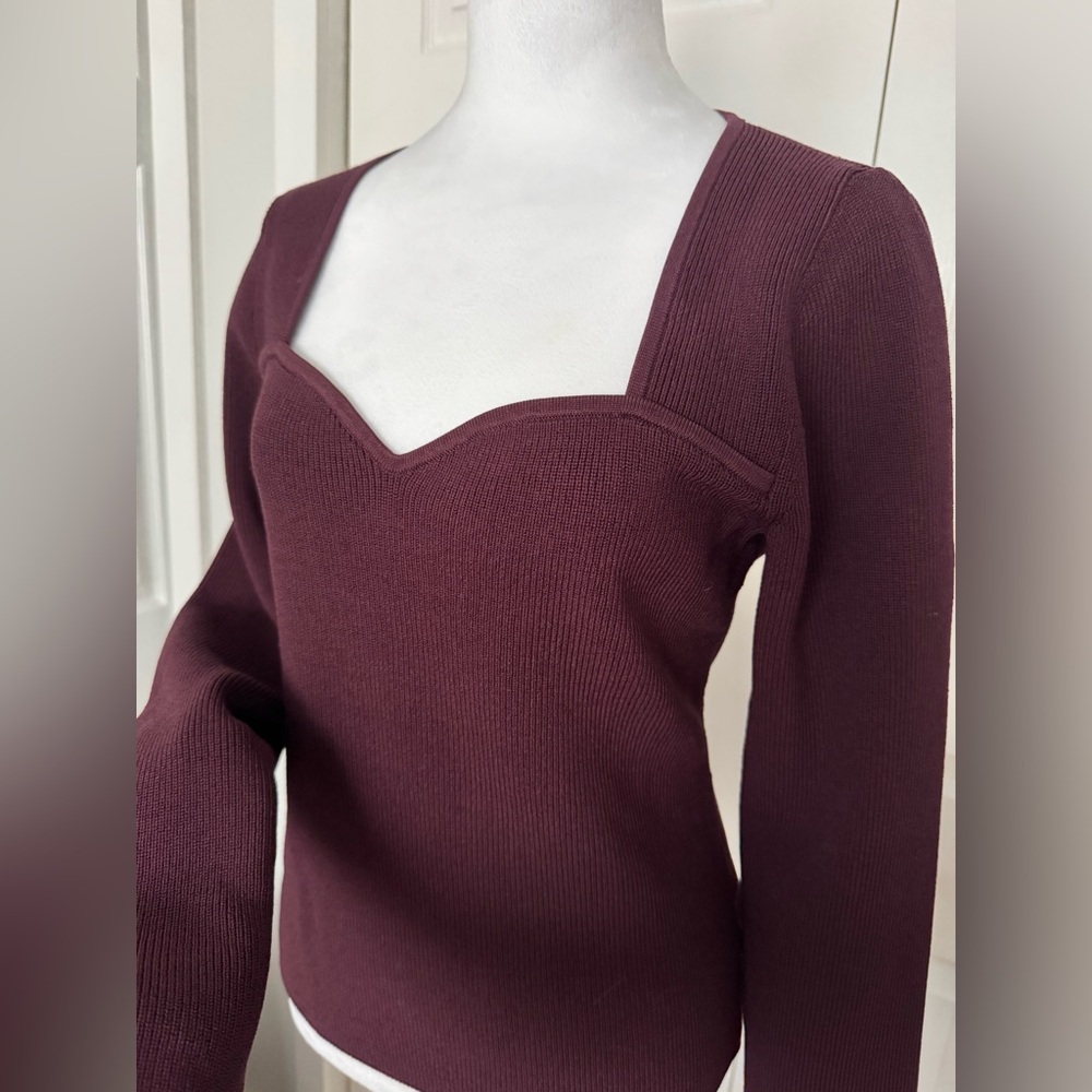 LARGE - EXPRESS NWT Ribbed Sweetheart Neckline Long Sleeve Sweater, Plum/Wine